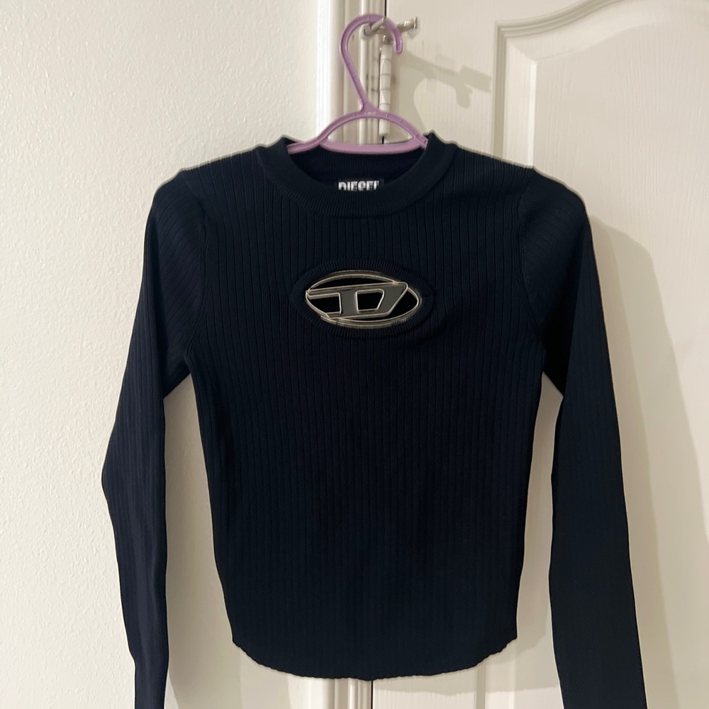 Diesel Ribbed Long-Sleeve Crewneck Top with Center Emblem - Black